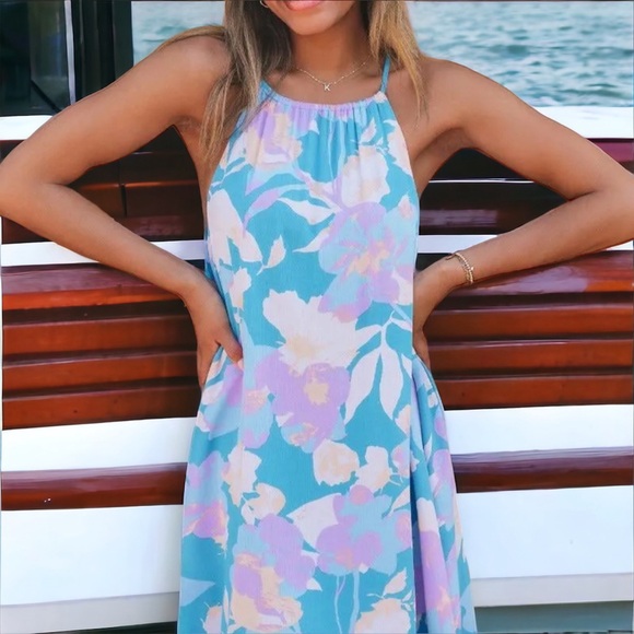 BAHAMA BLUES SUMMER FLORAL DRESS. LINED, MINI LENGTH, HALTER NECKLINE. GREAT CON - Picture 15 of 16